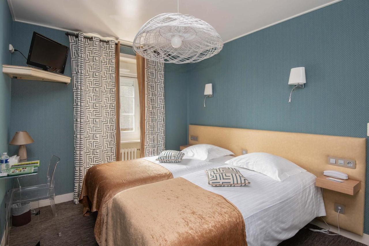 Auberge De La Sélune Ducey-Les Cheris Esterno foto