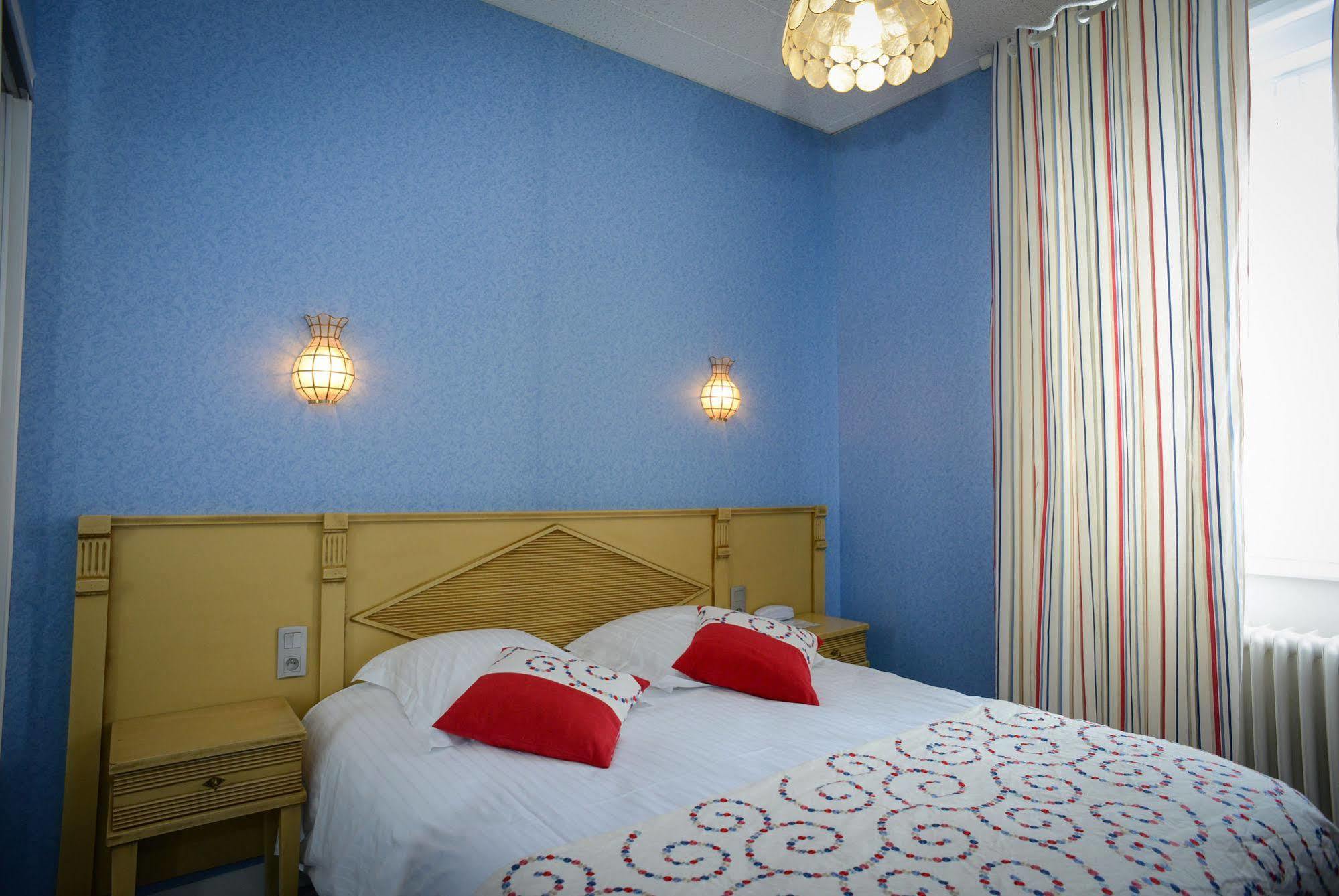 Auberge De La Sélune Ducey-Les Cheris Esterno foto