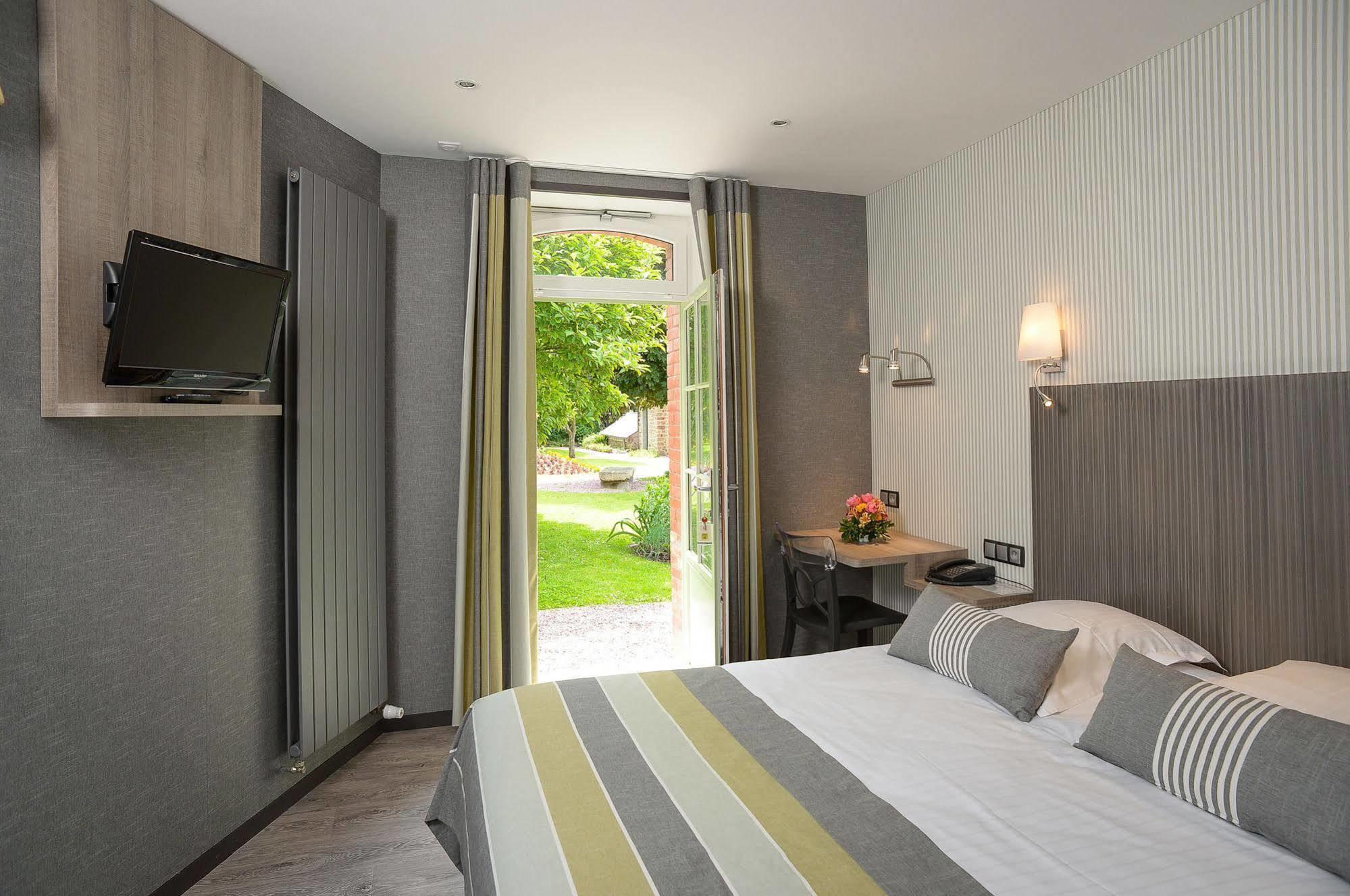 Auberge De La Sélune Ducey-Les Cheris Esterno foto